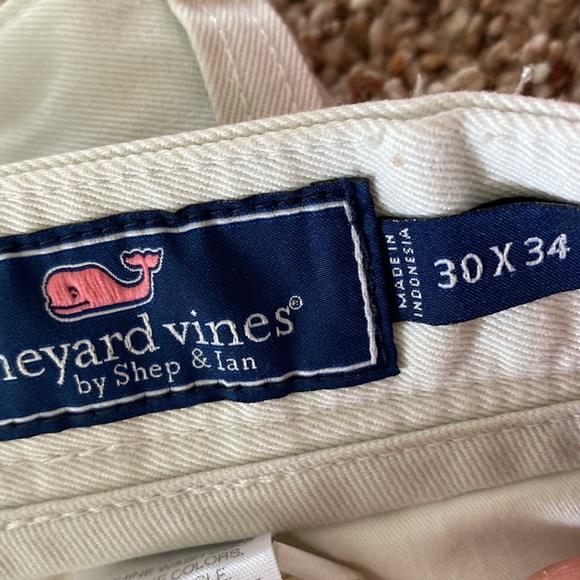 Vineyard Vines khakis - Picture 2 of 6